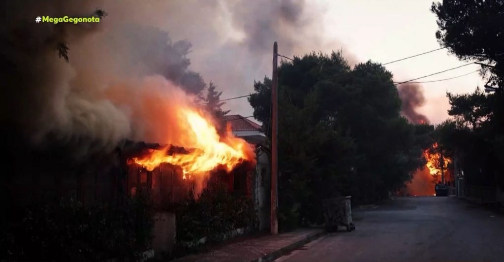 Βαρυμπόμπη – Δεκάδες καμένα σπίτια & τεράστια καταστροφή – Τις πληγές τους μετρούν οι κάτοικοι