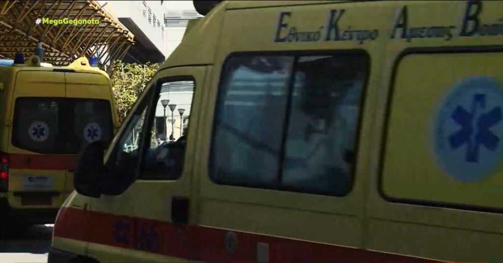 Κορωνοϊός – Στον «αναπνευστήρα» νοσοκομεία & ΕΚΑΒ εξαιτίας των ανεμβολίαστων υγειονομικών