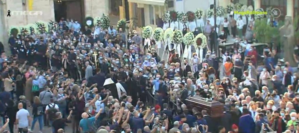 Μίκης Θεοδωράκης – Η Ελλάδα αποχαιρετά τον μεγάλο μουσικοσυνθέτη – Στην κρητική γη η σορός του