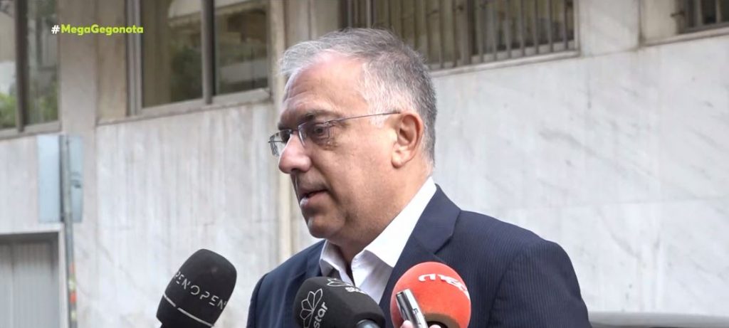 Θεοδωρικάκος – Επισκέφτηκε το αστυνομικό τμήμα Καλλιθέας