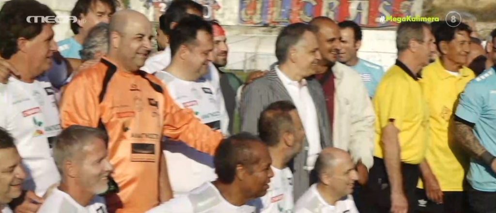 Hot News – Πλήθος διάσημων στο φιλανθρωπικό ποδοσφαιρικό αγώνα για τον μικρό Γιάννη