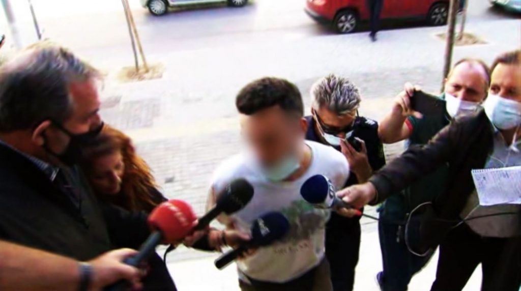 Νέα επεισόδια από αρνητές σε σχολεία – Μπαράζ μηνύσεων σε εκπαιδευτικούς