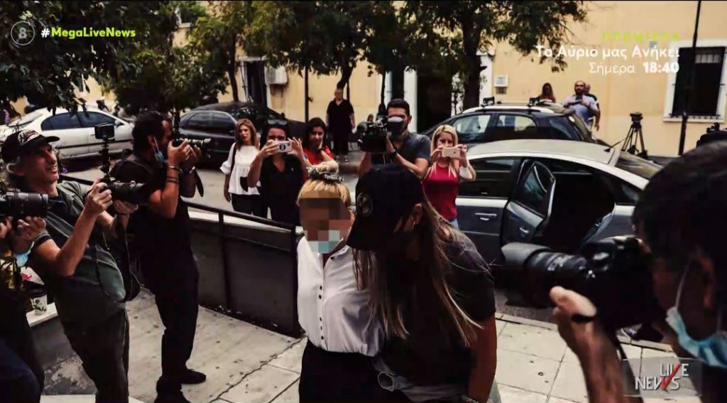 Η ώρα του ανακριτή για το μοντέλο και τον σύντροφό της μετά τις συλλήψεις για την κοκαΐνη