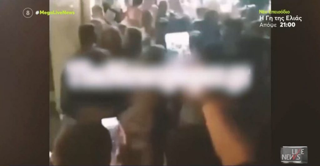 Βόλος – Άγρια συμπλοκή μεταξύ ανήλικων μαθητριών – Μπουνιές κλοτσιές & μαλλιοτραβήγματα