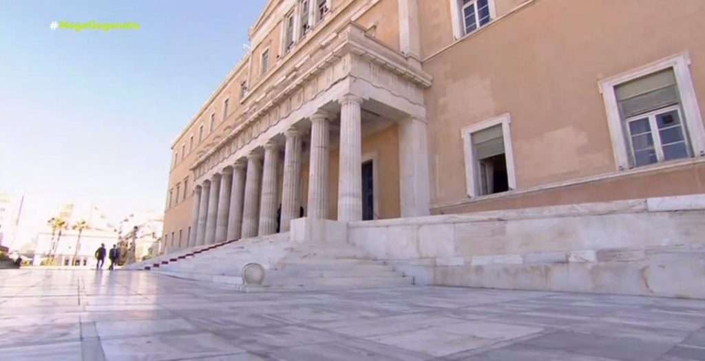 Με 191 υπέρ και 109 κατά ψηφίστηκε στη Βουλή η συμφωνία Ελλάδας – Γαλλίας