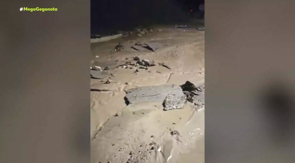 Η κακοκαιρία «Αθηνά» χτύπησε αλύπητα τη Βόρεια Εύβοια – Εικόνες βιβλικής καταστροφής