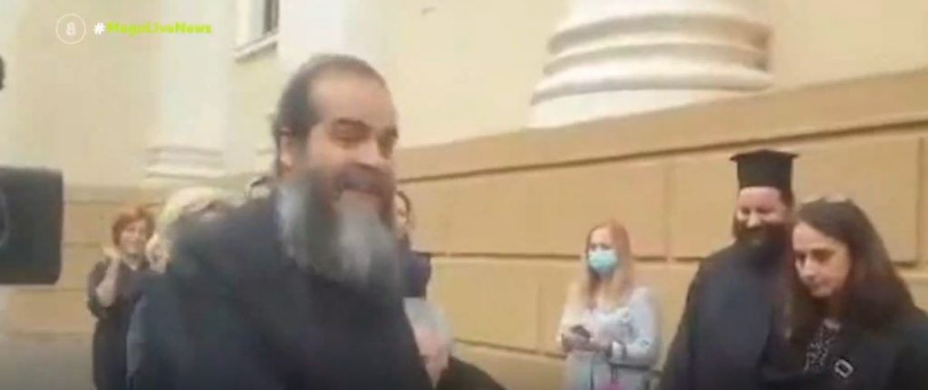Διχασμένη η εκκλησία για την πανδημία- Ανησυχούν οι ειδικοί