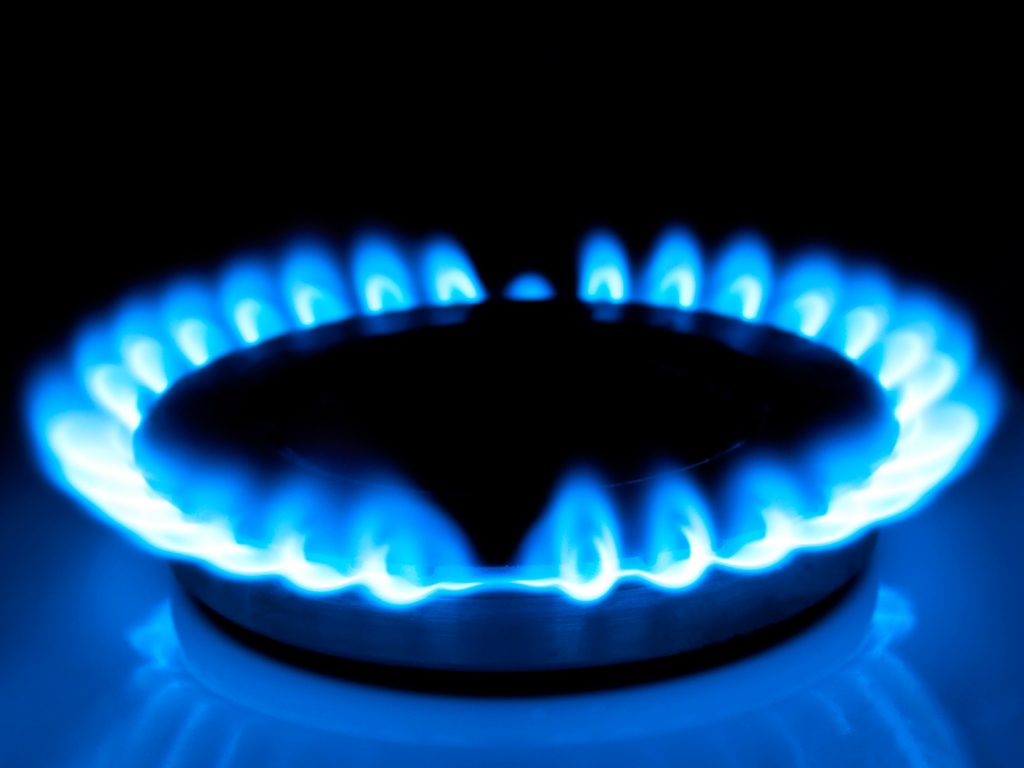 «Καίει» το φυσικό αέριο – Αδειάζουν οι τσέπες των καταναλωτών