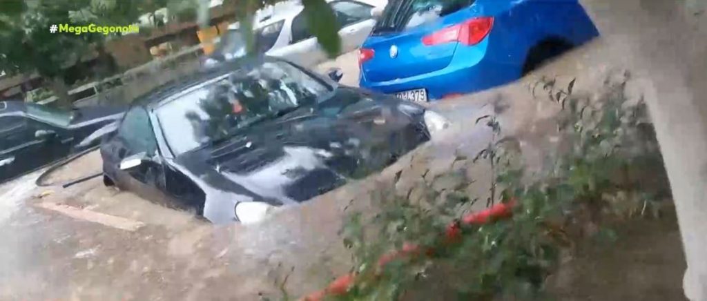 Ο Μπάλλος «έπνιξε» τη χώρα – Σε απόγνωση οι κάτοικοι – Χάθηκαν περιουσίες στα λασπόνερα