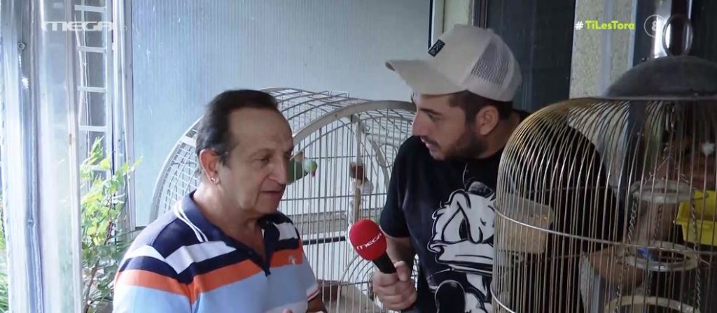 Σπύρος Μπιμπίλας – «Μιλάω στα παπαγαλάκια μου κάθε πρωί»