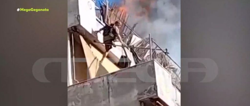 Μεγάλη φωτιά σε διαμέρισμα στον Κολωνό – Συναγερμός στην Πυροσβεστική – Συγκλονιστικό ντοκουμέντο