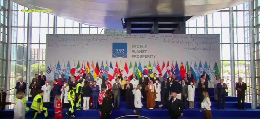 G20 – Γιατροί και πυροσβέστες για πρώτη φορά στην αναμνηστική φωτογραφία – Ολοκληρώνεται χωρίς δεσμεύσεις για το κλίμα