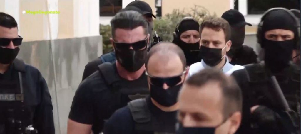 Γλυκά νερά – Το ρεσιτάλ υποκρισίας του δολοφόνου της Καρολάιν όταν κάλεσε το «100»