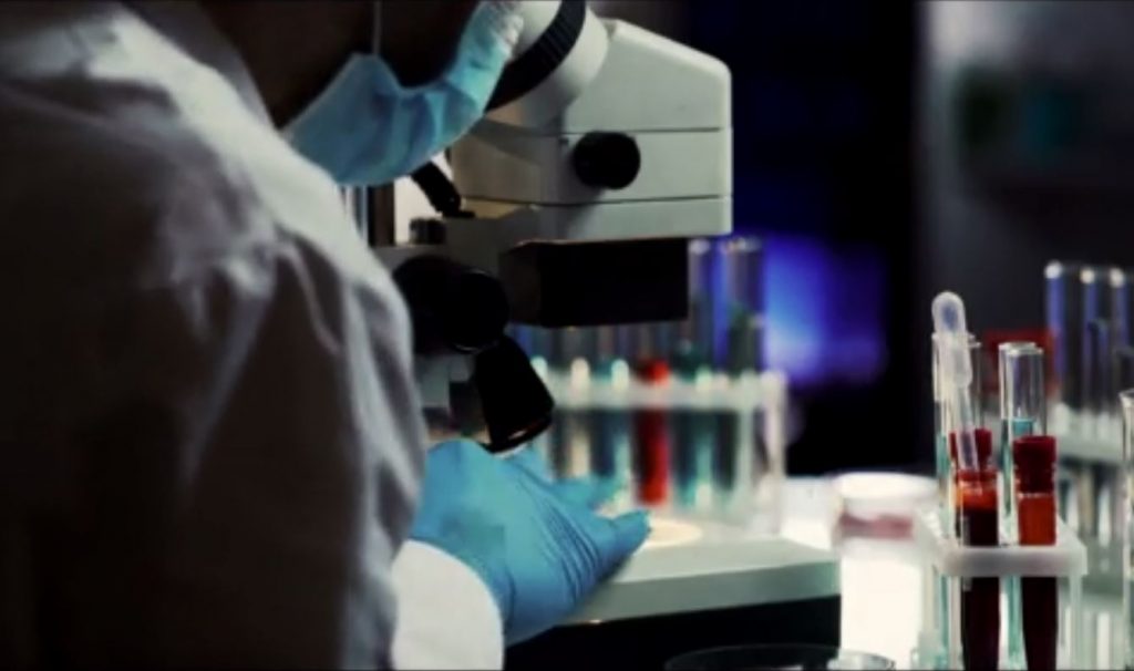 Έρχεται πέμπτο κύμα κορωνοϊού μέσα στον χειμώνα