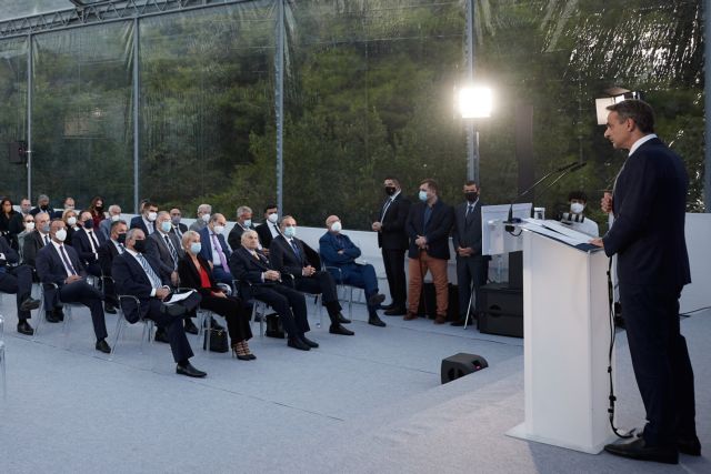 Μαζί σε εκδήλωση της Νέας Δημοκρατίας οι Μητσοτάκης, Καραμανλής και Σαμαράς