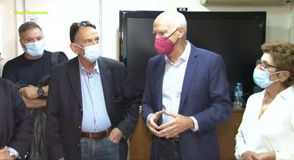 Κατέθεσε τις υπογραφές για την υποψηφιότητά του ο Γ. Παπανδρέου – Αποχώρησε ο Β. Κεγκέρογλου