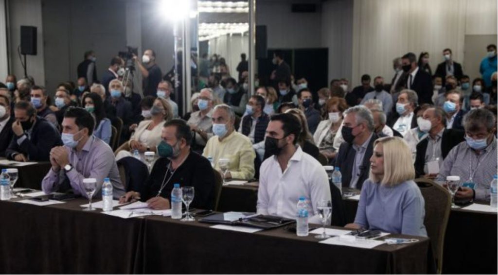 ΚΙΝΑΛ – Οι επαφές του Γιώργου Παπανδρέου με τους διεκδικητές της ηγεσίας του κόμματος