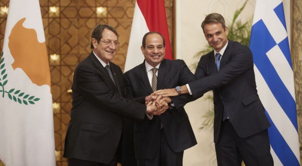 Τριμερής – Αυστηρά μηνύματα στην Τουρκία στην Κοινή Διακήρυξη Μητσοτάκη – Αναστασιάδη – Σίσι