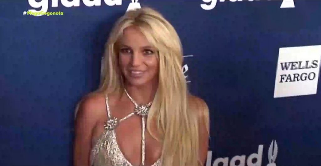 Britney Spears – Γιορτάζει την ανεξαρτητοποίηση από τον πατέρα της με διακοπές & γυμνό