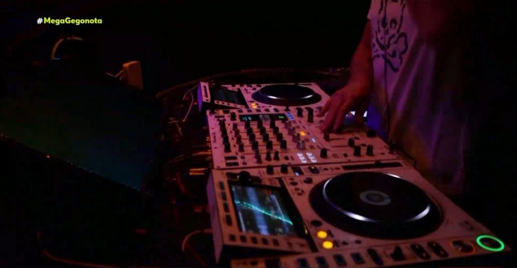 Κορωνοϊός – Πώς αντιδρούν οι επιχειρηματίες της εστίασης στα νέα μέτρα