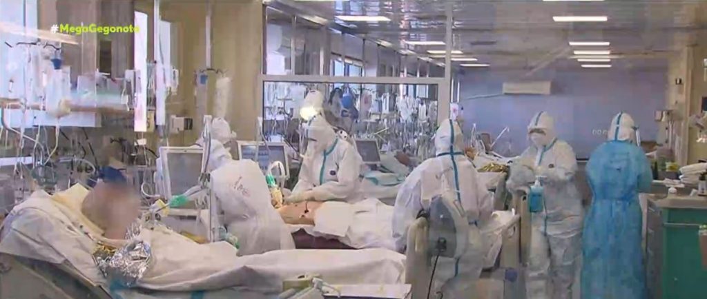 Κορωνοϊός – «Λυγίζει» το ΕΣΥ – Εφημερίες με ράντζα και χωρίς κρεβάτια στις εντατικές