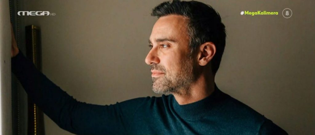 Γιώργος Καπουτζίδης – Υπάρχει άνθρωπος που έχει κάνει καριέρα με το να δείχνει παρουσιαστές από τοπικά κανάλια για να τους κοροϊδέψει