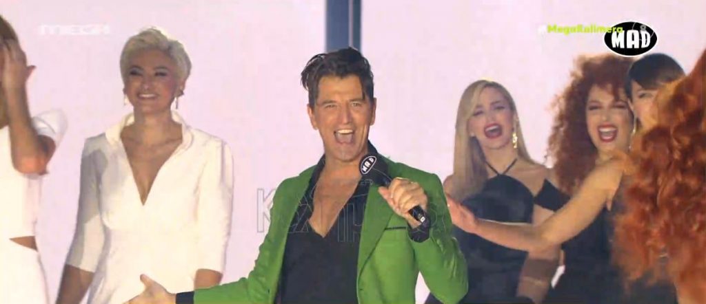 MadWalk 2021 – Η κάμερα του MEGA Καλημέρα στα παρασκήνια της μεγάλης γιορτής της μουσικής & της μόδας – Αποκλειστικό