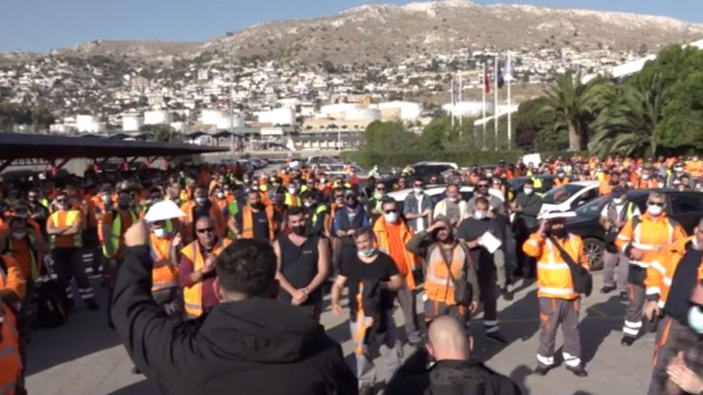 Νίκη για τους λιμενεργάτες της COSCO – Δεκτά τα αιτήματά τους