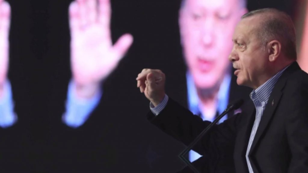 «Γκρίνια» Ερντογάν σε Μπάιντεν & Μακρόν για την Ελλάδα