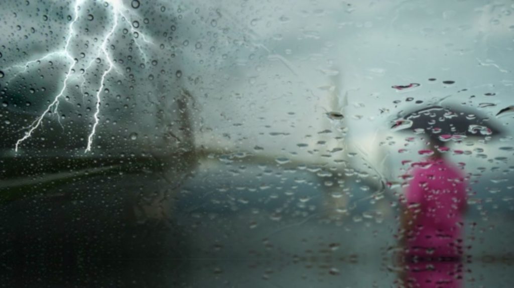 Κακοκαιρία – Ένας νεκρός, δρόμοι ποτάμια, τόνοι λάσπης & κατολισθήσεις