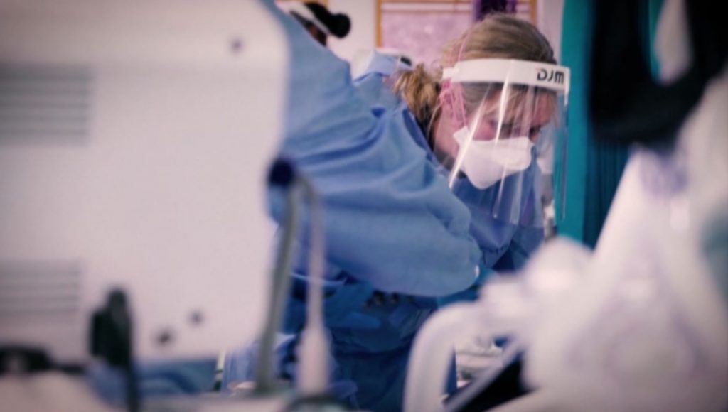 Κορωνοϊός – Οικογενειακή τραγωδία στο Δομοκό, στην εντατική μια 45χρονη και ο 50χρονος σύζυγός της