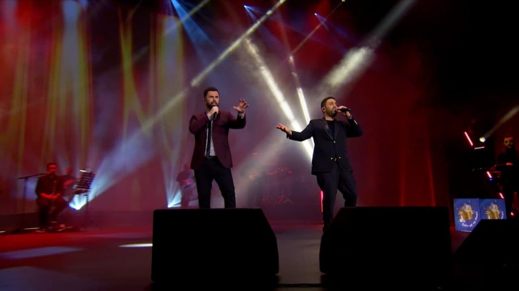 Σπίτι με το MEGA – Γιαννιάς και Παπαδόπουλος παρουσιάζουν το «Βάλε φωτιά» σε πρώτη τηλεοπτική μετάδοση