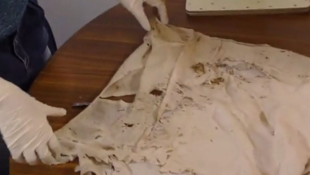 Ιωάννα Παλιοσπύρου – Έδειξε για πρώτη φορά τα ρούχα που φορούσε την ημέρα της επίθεσης