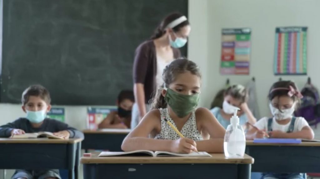 Γονείς αρνητές δεν στέλνουν τα παιδιά τους στο σχολείο