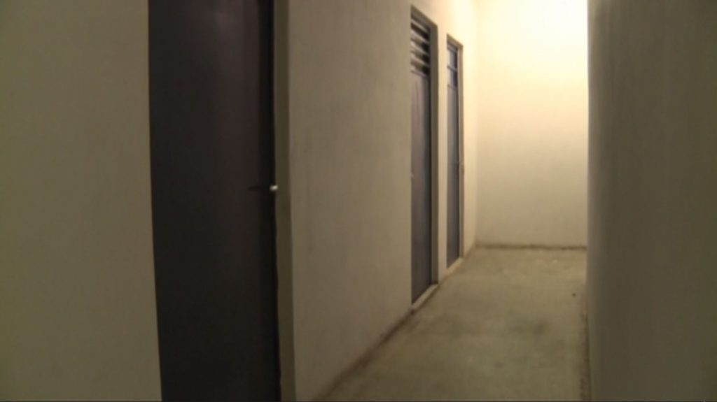 Βόλος – Σκότωσε με 42 μαχαιριές τη νονά του