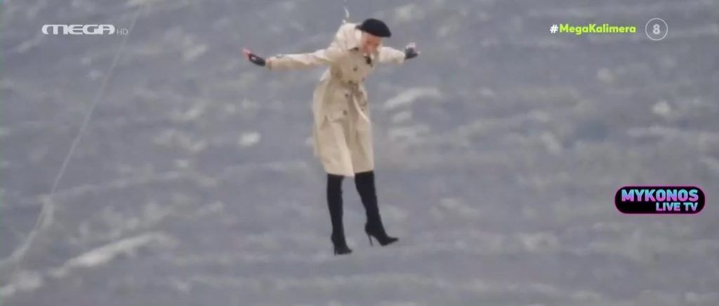 Το γερμανικό Next Top Model στη Μύκονο – Σκηνές από τη δοκιμασία των μοντέλων που κόβουν την ανάσα