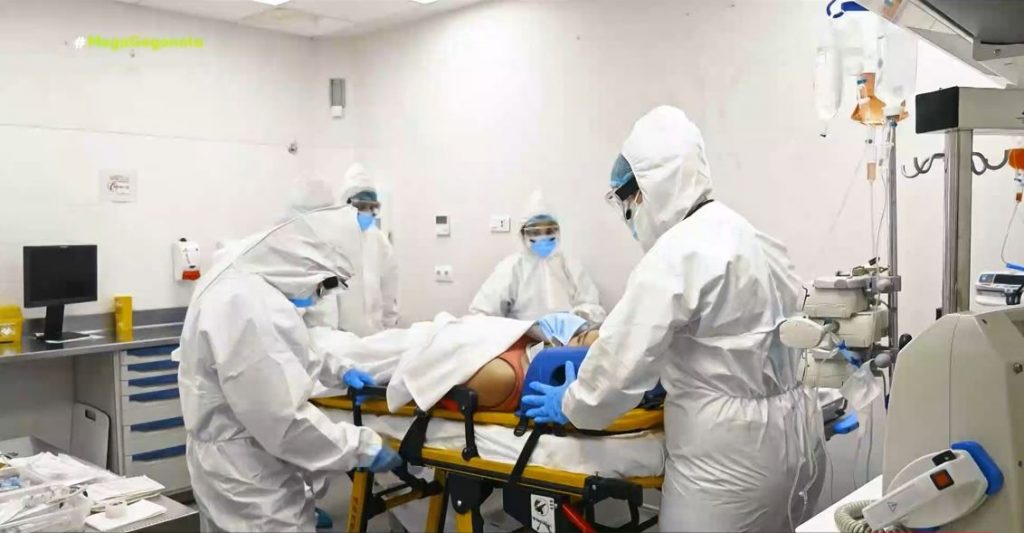Κορωνοϊός – Συγκλονιστική μαρτυρία ασθενούς – «Έπαιρνα εξιτήριο & ο άντρας μου έκανε εισαγωγή»
