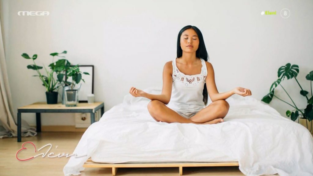 Τι κερδίζουν όσοι κοιμούνται γυμνοί – Οι τροφές που καταπολεμούν την αυπνία