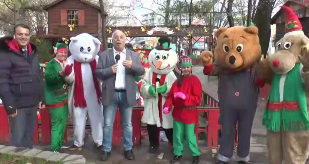 Μύρισαν Χριστούγεννα στη Δράμα – Η Ονειρούπολη επιστρέφει