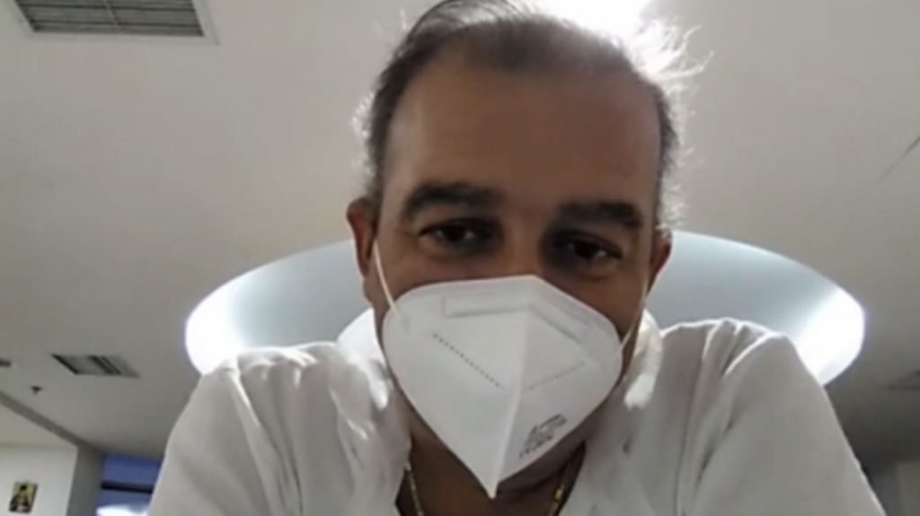 Κορωνοϊός – Δραματική έκκληση για εμβολιασμό πρώην αρνητή μετά τη νόσηση