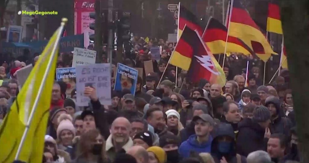 Συγκρούσεις αντιεμβολιαστών – αστυνομίας σε μεγάλες ευρωπαϊκές πόλεις