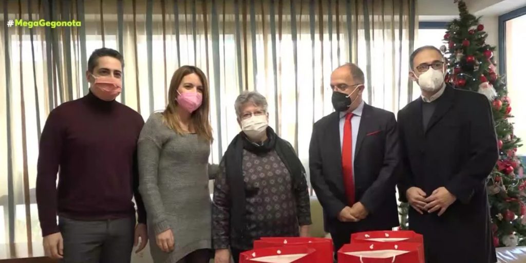 Ο Ολυμπιακός δίπλα στους μικρούς μαχητές της «Φλόγας»