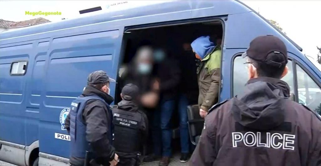 «Θεματοφύλακες στο Συντάγματος» – Απολογούνται αύριο οι 11 συλληφθέντες για την αρπαγή του γυμνασιάρχη