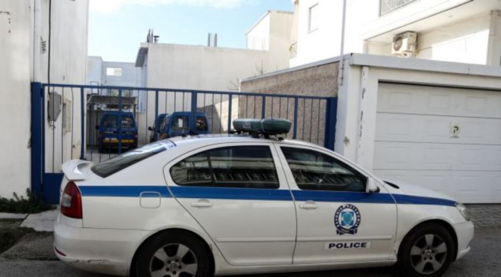 Χειροπέδες σε συμμορία – Είχαν ρημάξει δεκάδες σπίτια