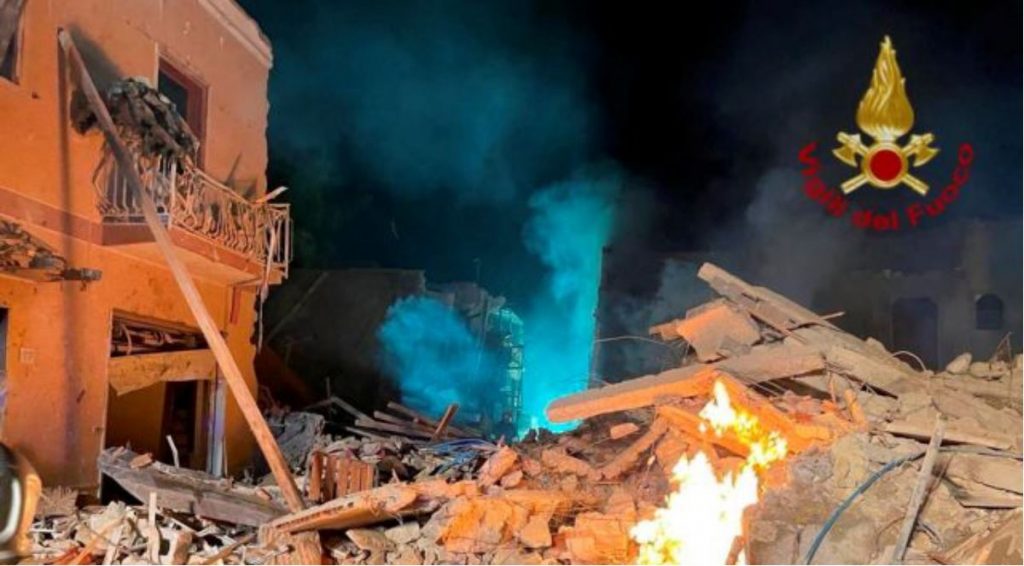 Ιταλία – 4 νεκροί & 5 αγνοούμενοι από κατάρρευση κτιρίων μετά από διαρροή αερίου