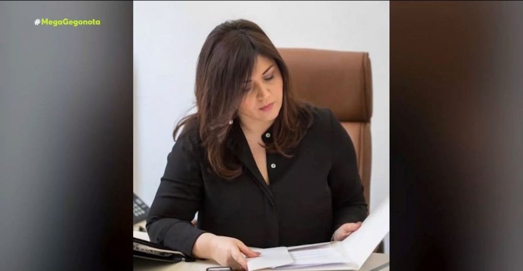 Παρθένα Κουτμερίδου – Δεν την άφηνε να εμβολιαστεί ο αρνητής σύζυγός της