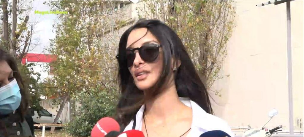 Γλυφάδα – Αποφυλακίστηκε το μοντέλο που συνελήφθη με κοκαΐνη