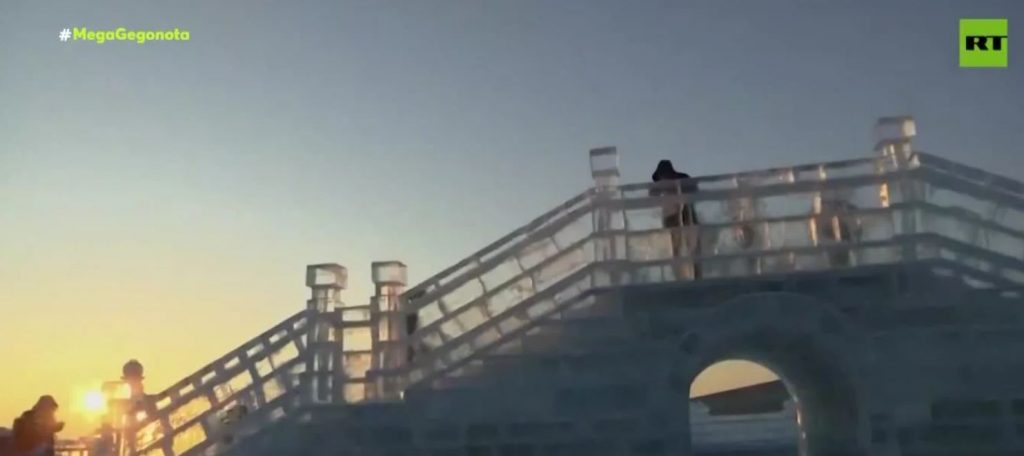Κίνα – Εντυπωσιάζουν & μαγεύουν τα γλυπτά από πάγο στο Φεστιβάλ Χιονιού