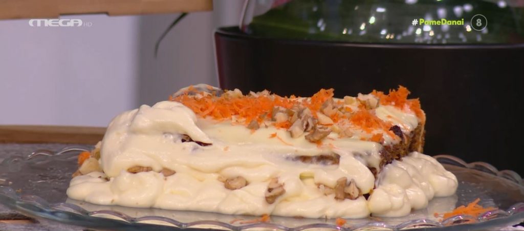 Ο Τίμος Ζαχαράτος μάς ετοιμάζει εύκολο & γρήγορο carrot cake!