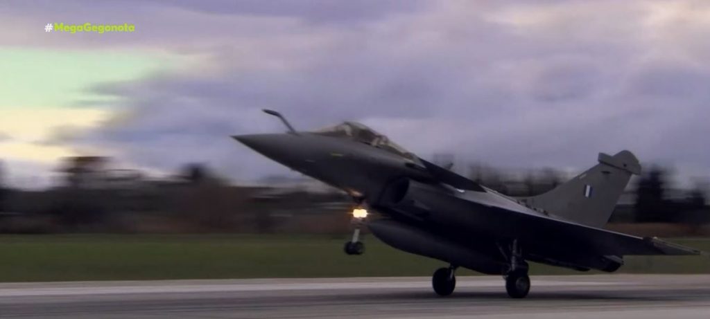 Στην Τανάγρα τα πρώτα 6 Rafale με ελληνικά χρώματα – Πανηγυρική τελετή για την άφιξή τους